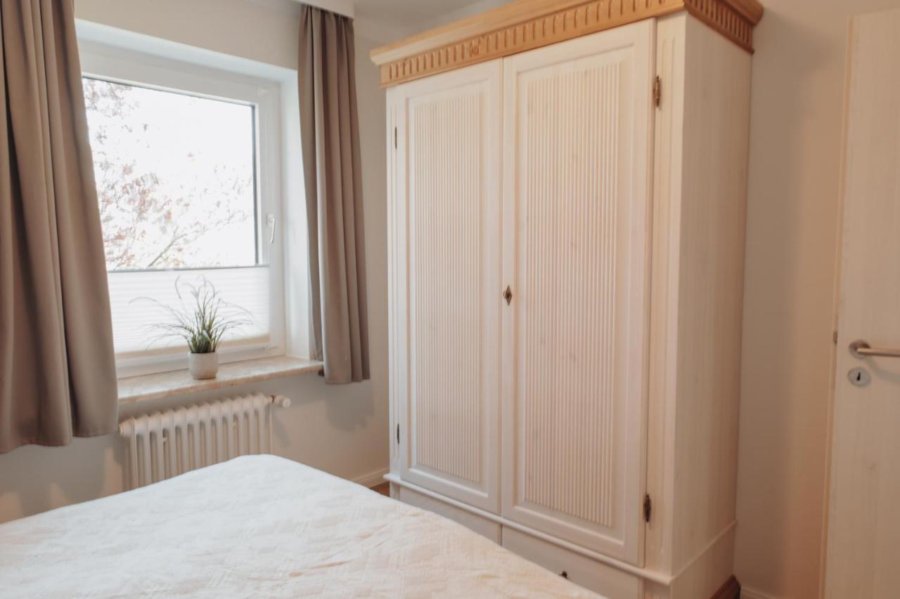 Gaestehaus Broecker Бюзум Экстерьер фото